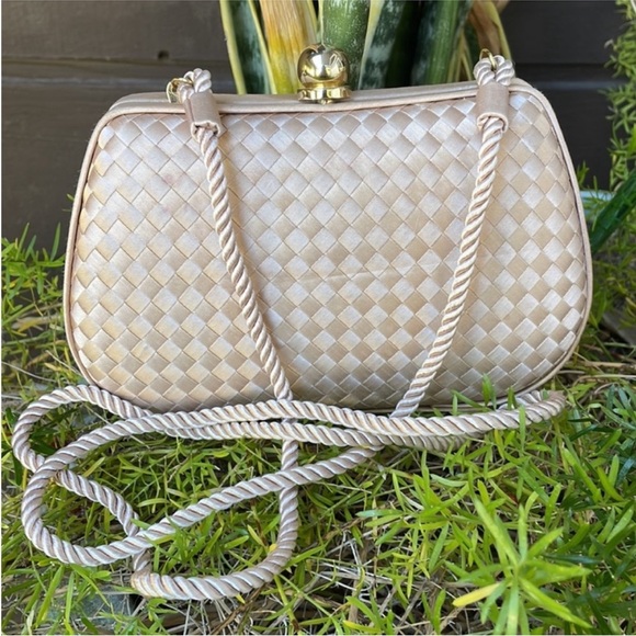 Neiman Marcus Blouse Purse Set - Picture 13 of 16